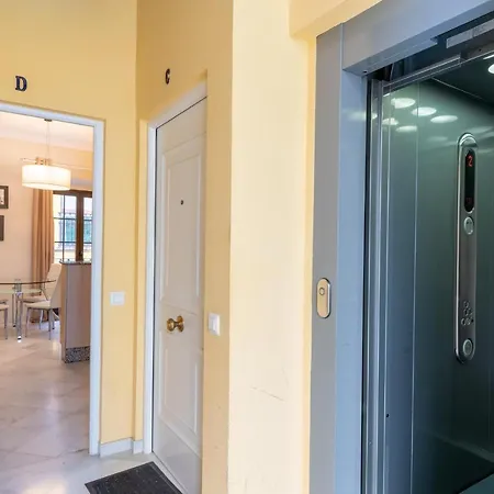 Precioso Y Moderno Apartamento En Centro De * Sevilla